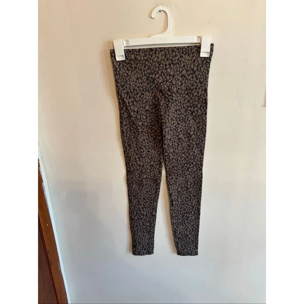 Spanx Look At Me Now Seamless Leggings Size S Mini Leopard Print Full Length